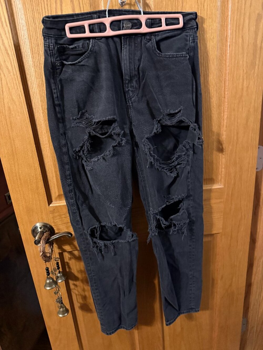 American Eagle Distressed Jean